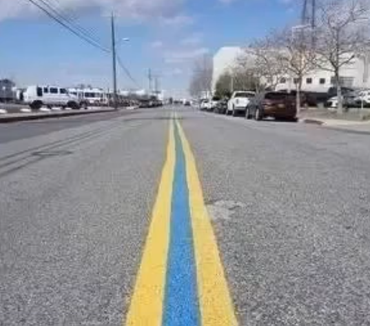 If You’ve Noticed A Blue Line Painted On The Street, Here’s What It Means
